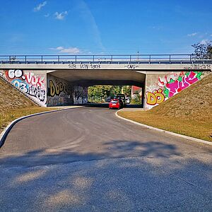 Brücke Neuendorfer Anger - Seitenansicht von Süden