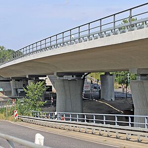 Hochstraßenbrücke - Seitenansicht von Westen