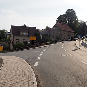 Knotenpunkt mit komplizierten Höhenverhältnissen