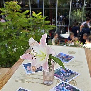 Tischdekoration voller Erinnerungen