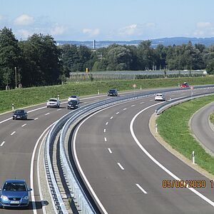 Blick auf Trasse in Richtung AS Friedrichshafen-Fischbach